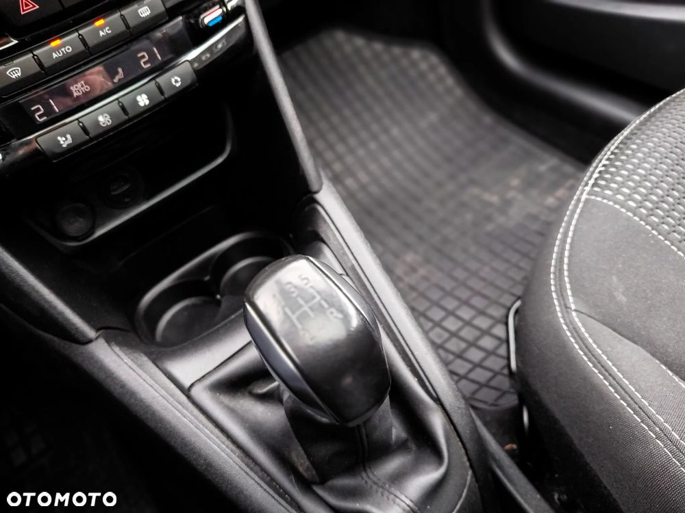 Peugeot 208 1.2 PureTech Allure S&S - 20