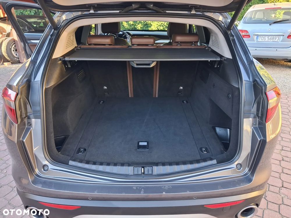 Alfa Romeo Stelvio 2.0 Turbo 16V AT8-Q4 Super - 16