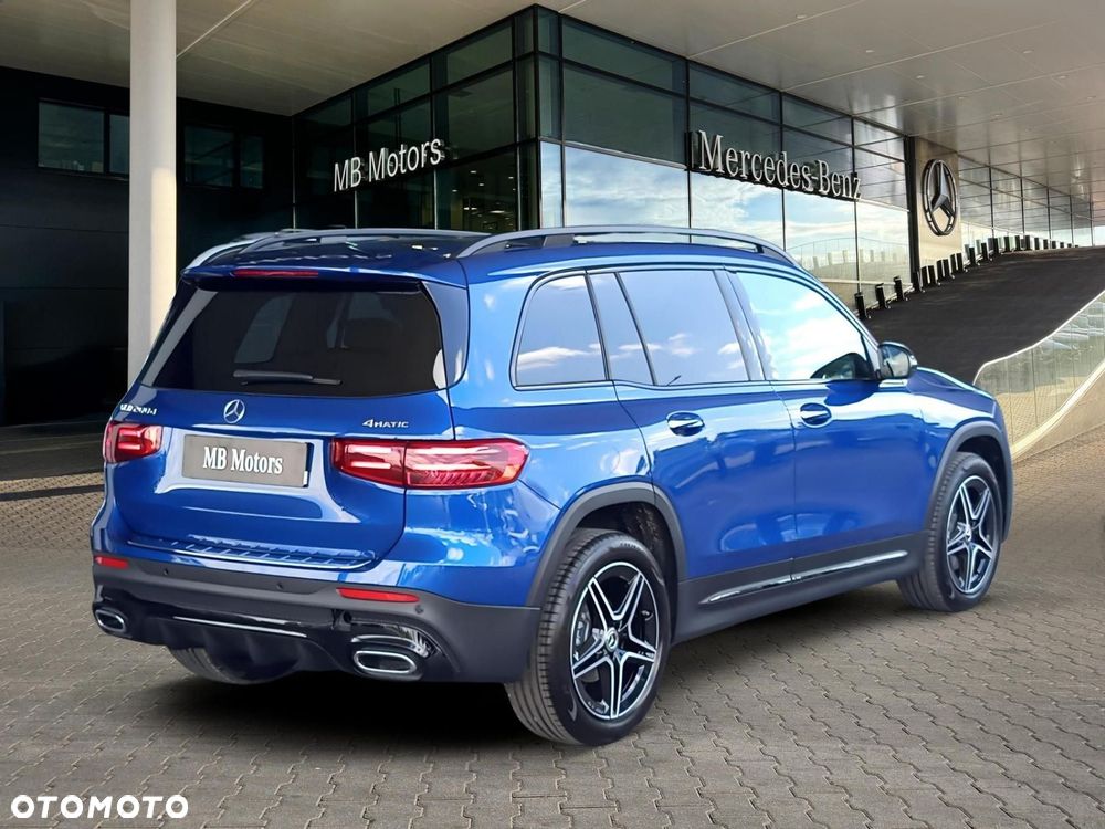 Mercedes-Benz GLB - 8