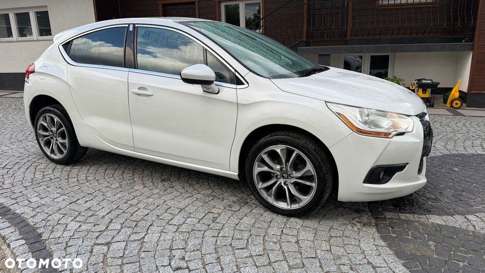 Citroën DS4 1.6 HDi SoChic - 1