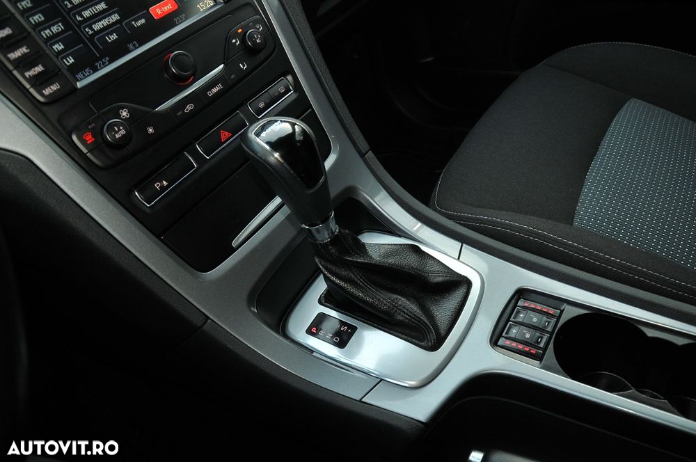 Ford Mondeo 2.0 TDCi Powershift Business Class - 14