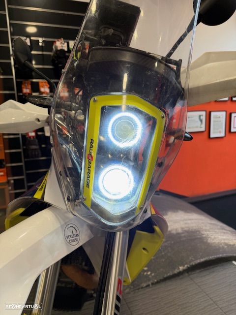 Husqvarna 701 Enduro - 4