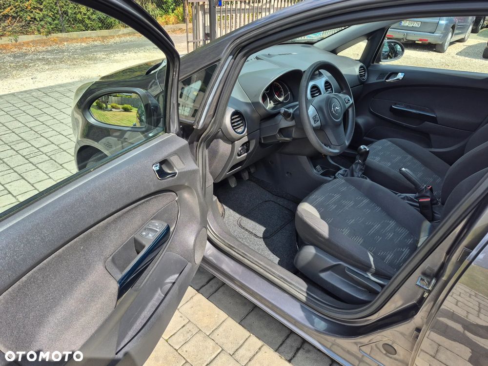 Opel Corsa 1.4 16V Selection - 9