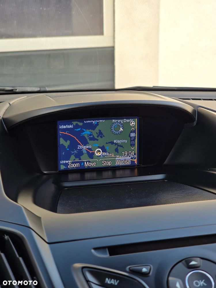 Ford Kuga 2.0 TDCi 2x4 Titanium - 10