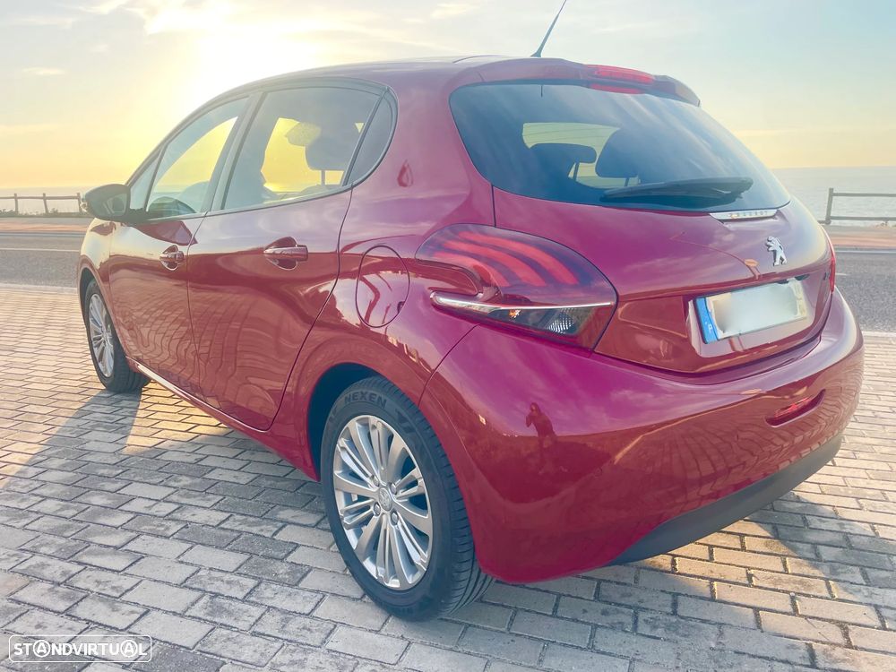Peugeot 208 1.2 PureTech Style - 11