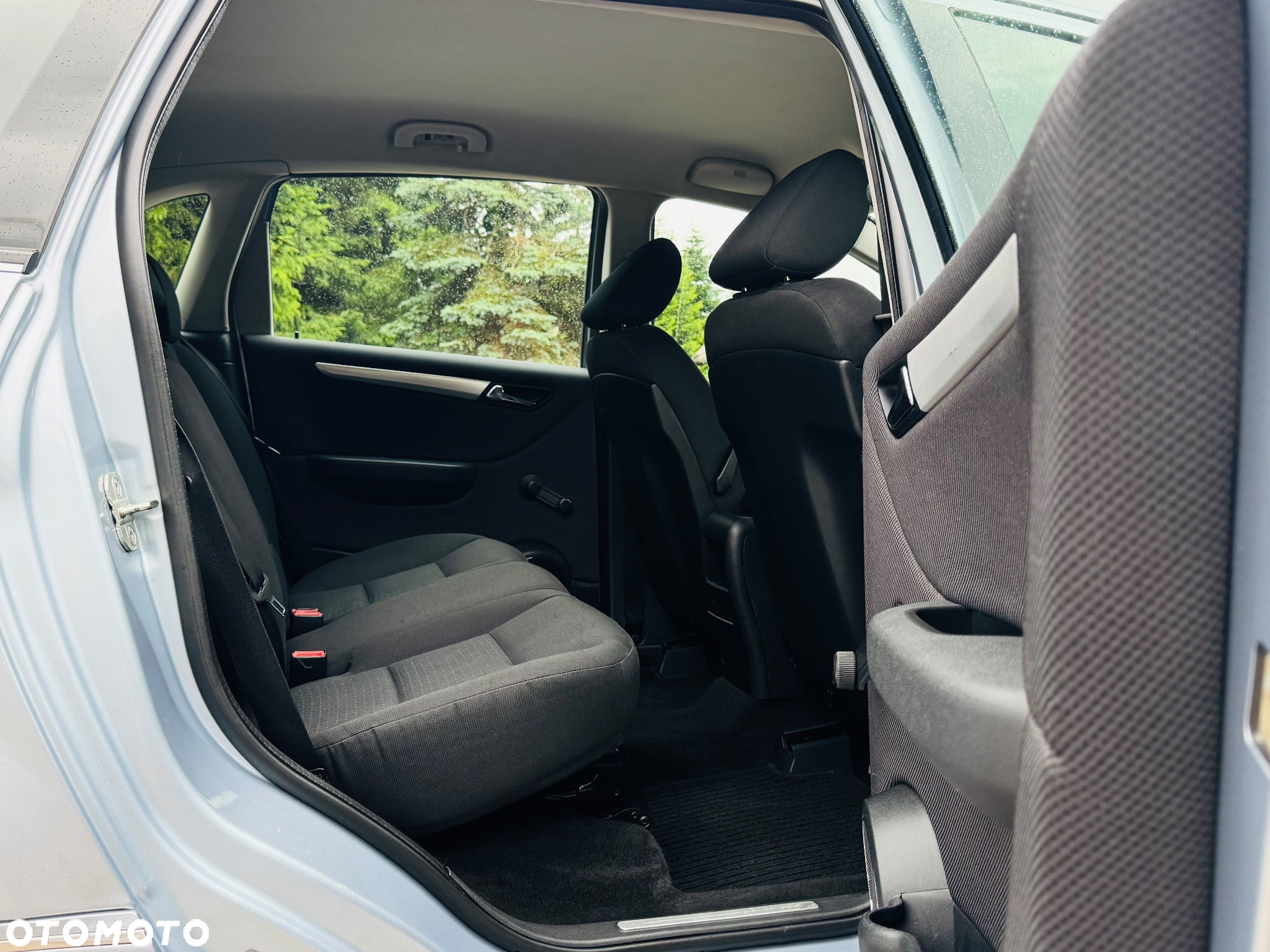 Mercedes-Benz Klasa B 170 BlueEffICIENCY - 32