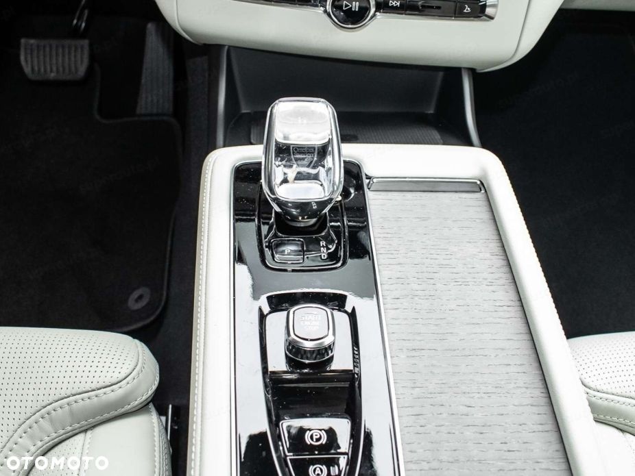 Volvo XC 90 B5 B AWD Ultra Dark 7os - 14