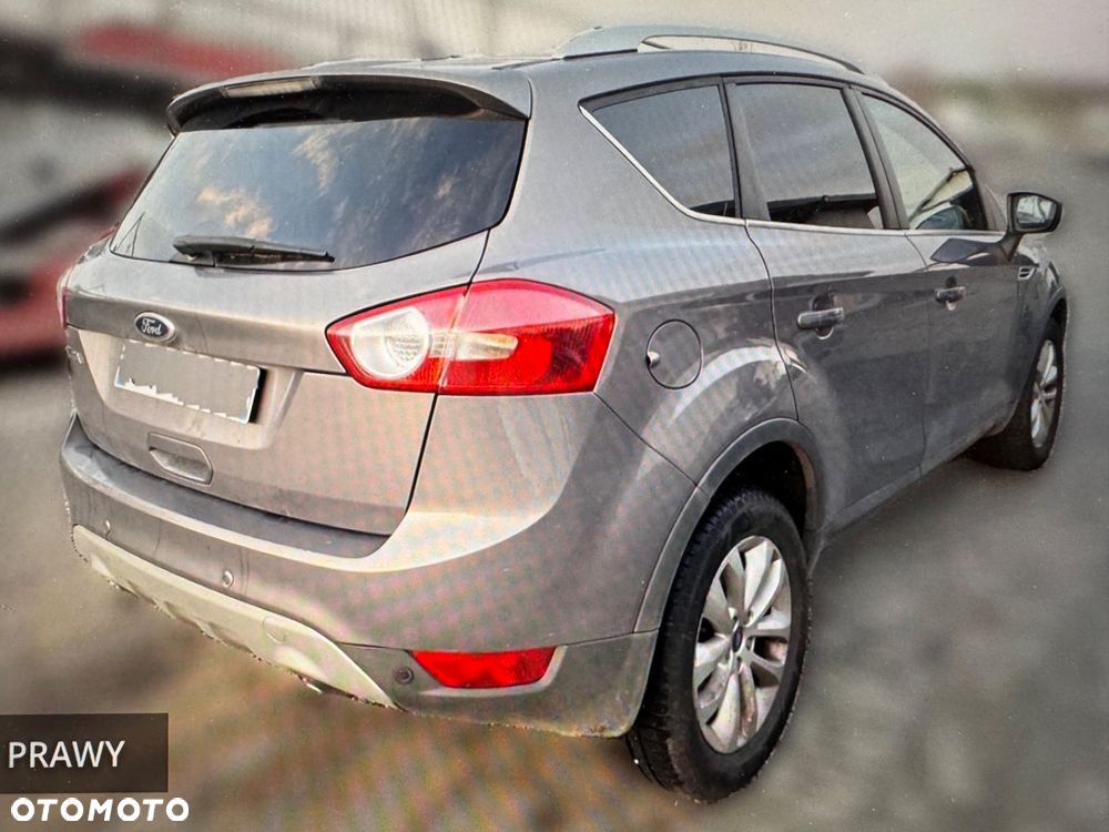 Ford Kuga 2.0 TDCi 2x4 Titanium - 9