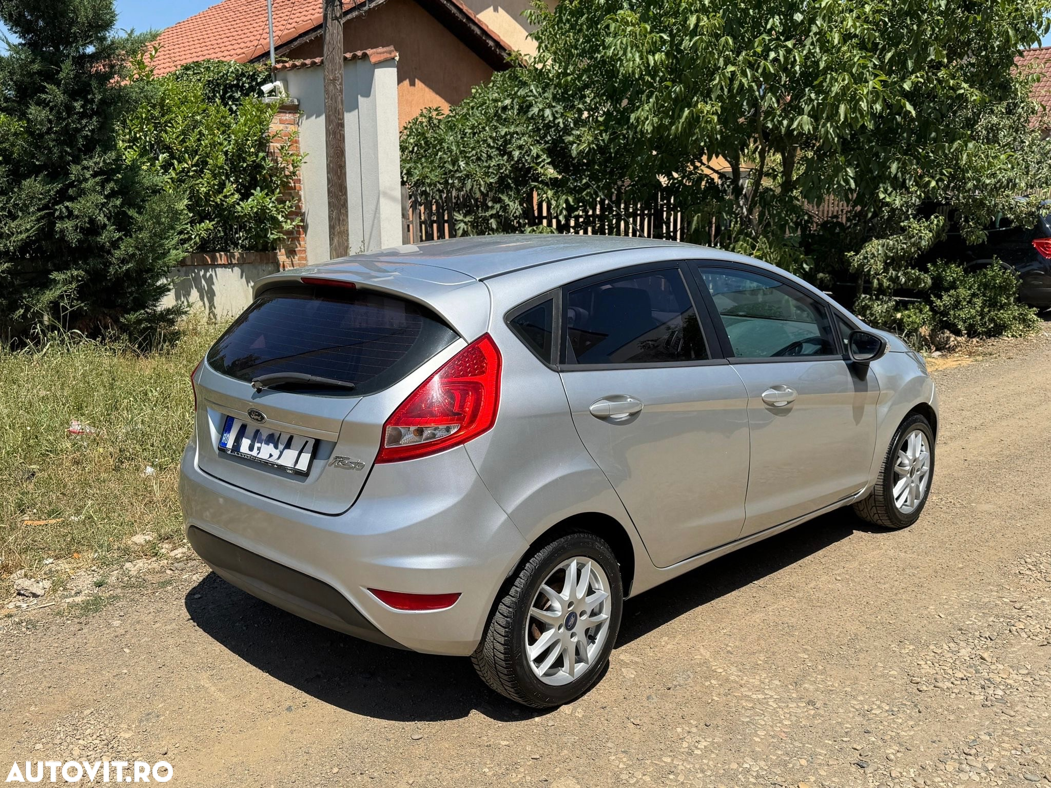 Ford Fiesta - 2