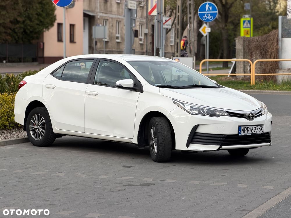 Toyota Corolla 1.33 Active EU6 - 3