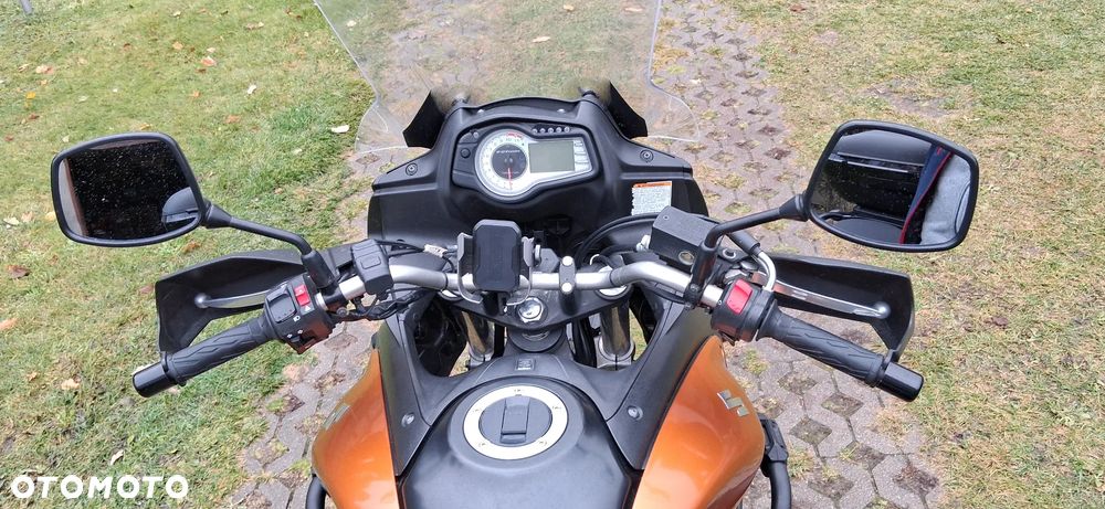 Suzuki DL - 15