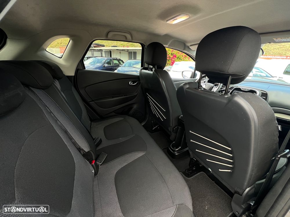 Renault Captur 1.5 dCi - 11