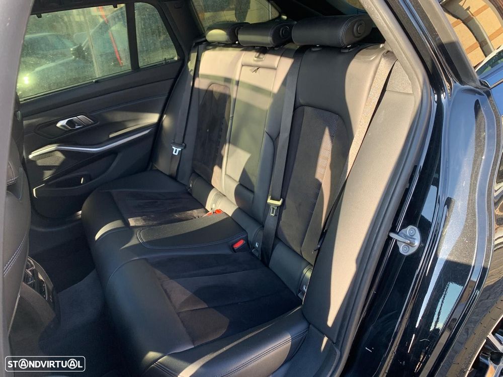 BMW 318 d Touring Pack M Auto - 18