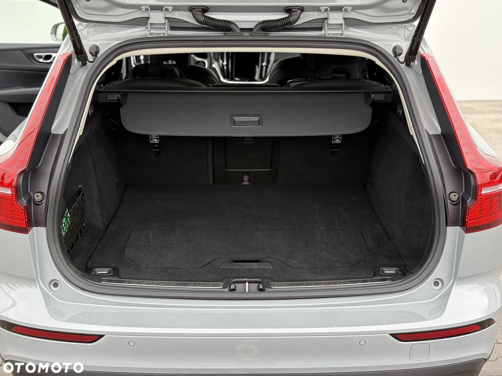 Volvo V60 Cross Country - 35