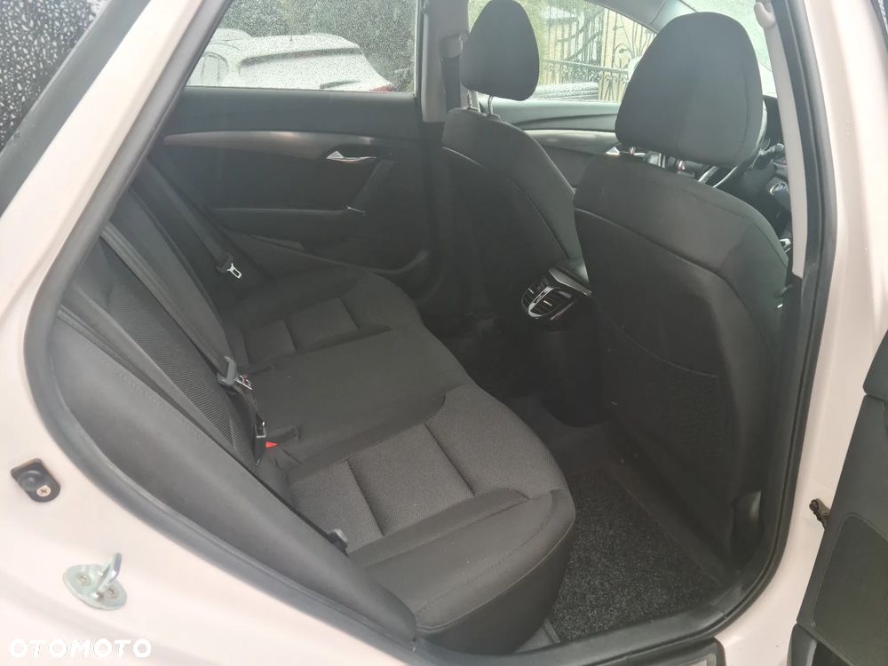 Hyundai i40 1.7 CRDi Automatik Premium - 27