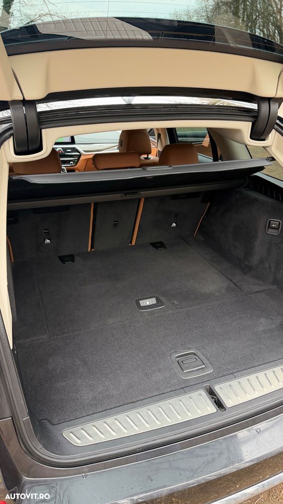 BMW Seria 5 525d Aut. Luxury Line - 23