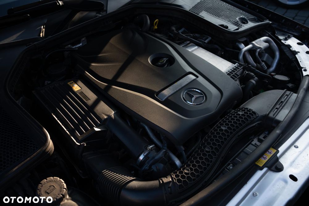 Mercedes-Benz Klasa C 200 7G-TRONIC Edition 1 - 28