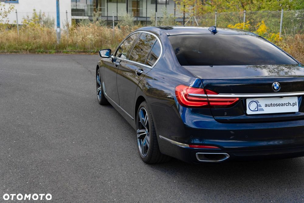 BMW Seria 7 740Li xDrive - 41