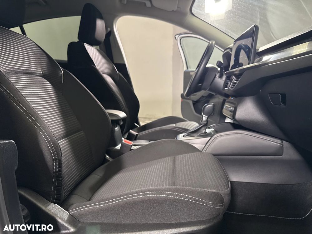 Ford Focus - 11
