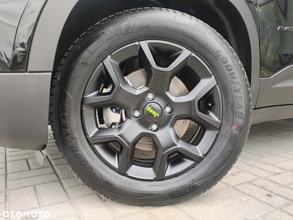 Jeep Avenger 1.2 T3 mHEV Upland 4xe eDCT6 - 29