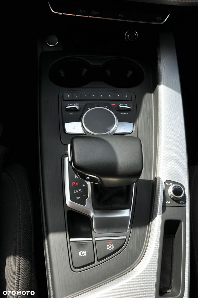 Audi A4 Avant 2.0 TDI S tronic - 20