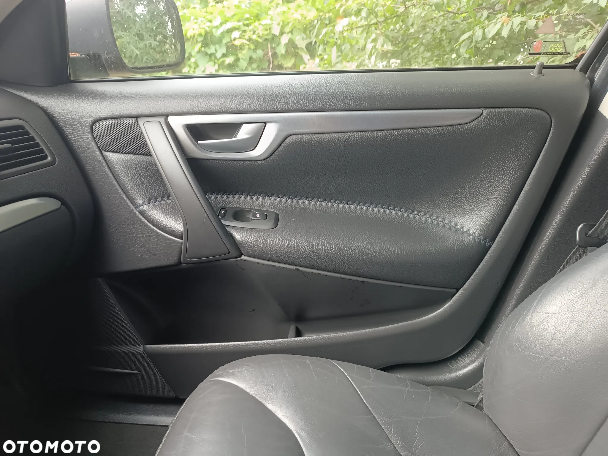 SIEDZENIA FOTELE Volvo XC70 ŁADNE GRZANE MANULANE BOCZKI DRZWI - 3