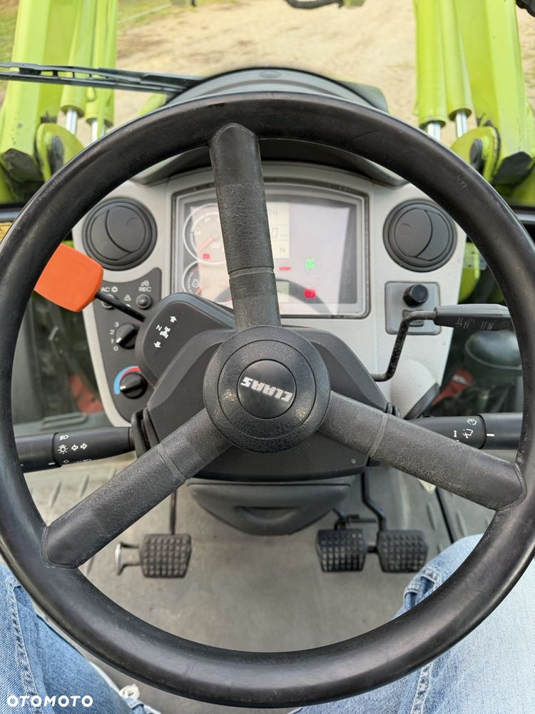 Claas ARION 430 - 17