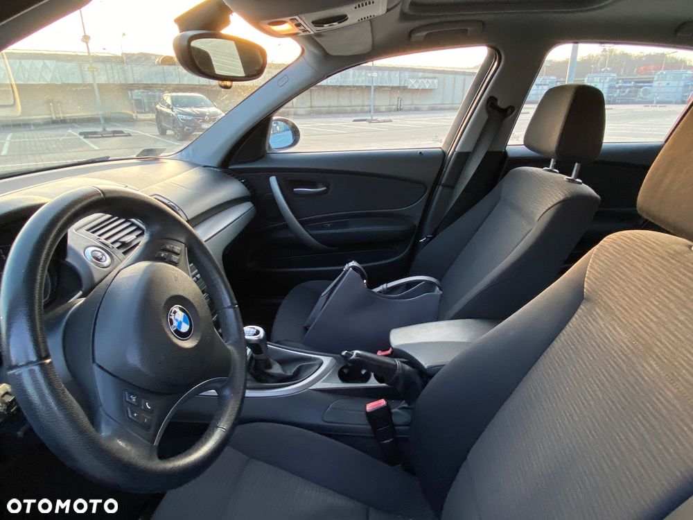 BMW Seria 1 118d - 8