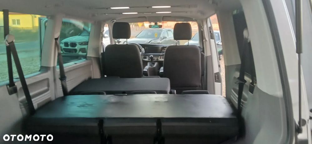 Volkswagen Caravelle 2.0 TDI L1 Comfortline DSG - 19