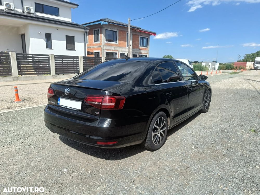 Volkswagen Jetta - 13