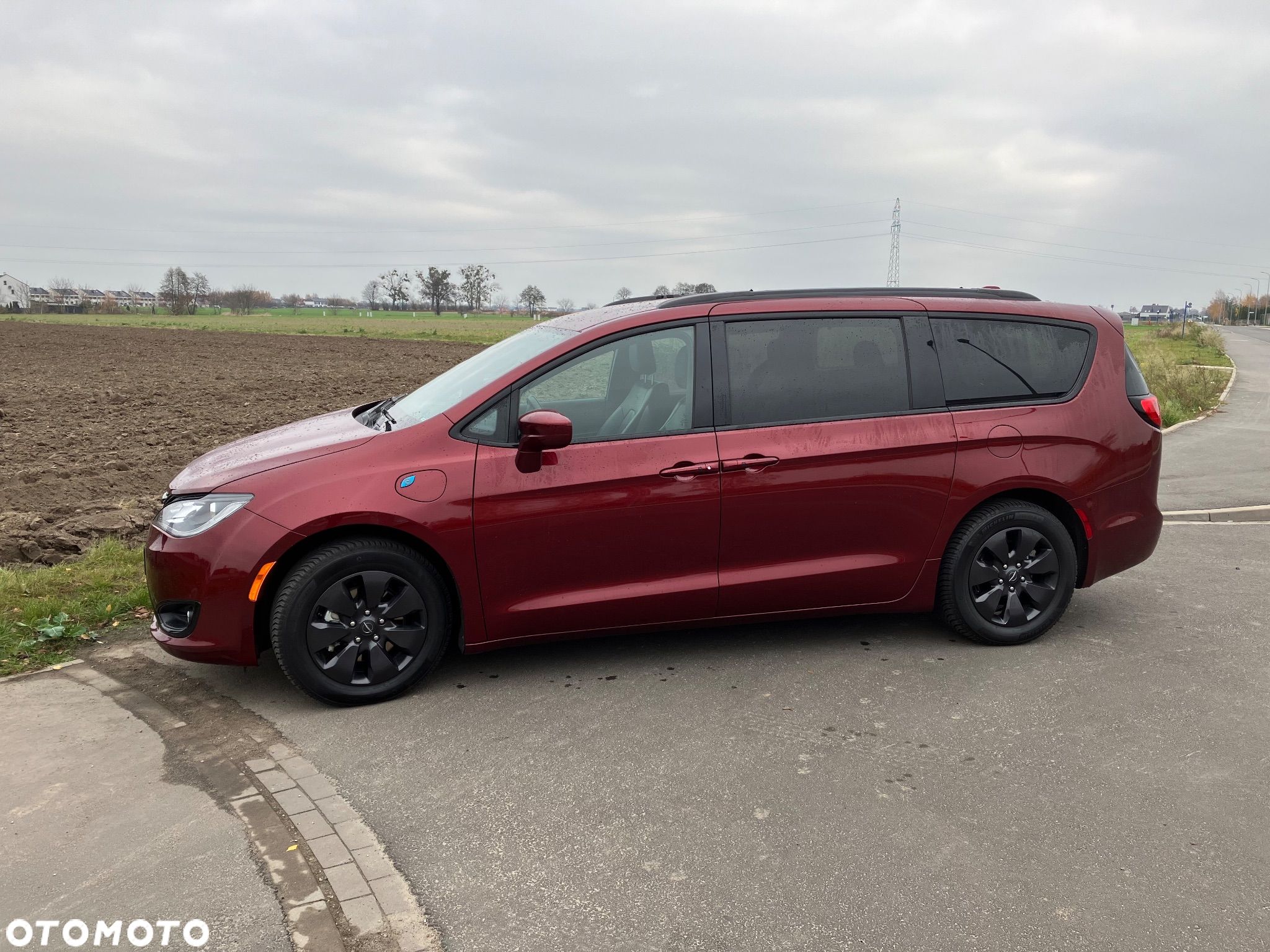 Chrysler Pacifica - 1
