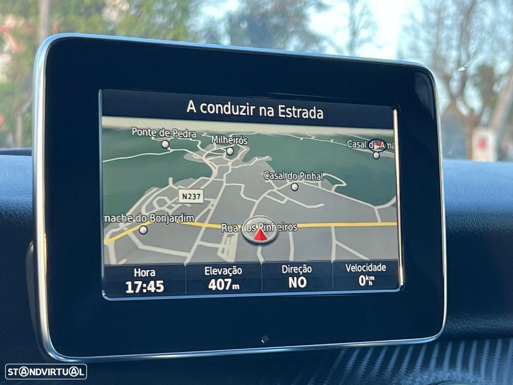 Mercedes-Benz A 180 d AMG Line - 16