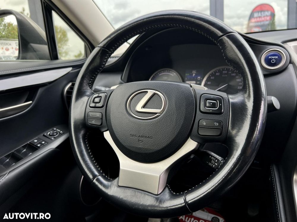 Lexus Seria NX - 9