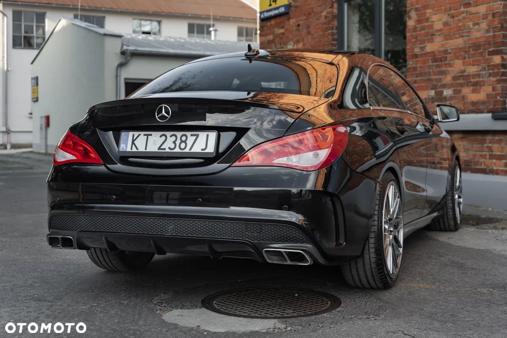 Mercedes-Benz CLA 250 4Matic 7G-DCT AMG Line - 8