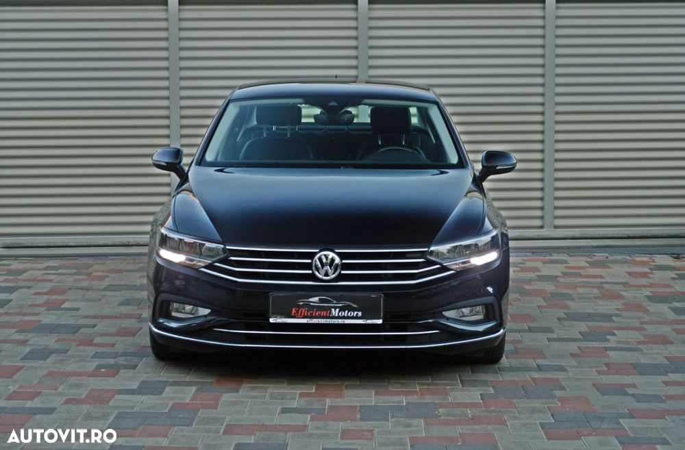Volkswagen Passat 2.0 TDI DSG Highline - 17