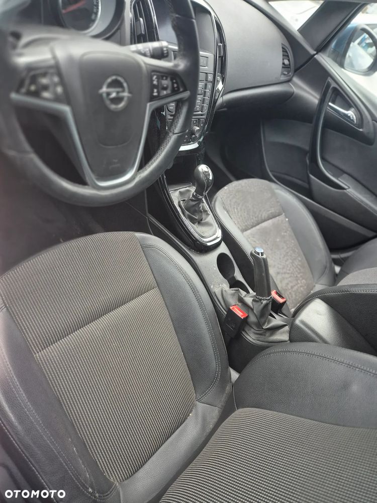 Opel Astra - 10