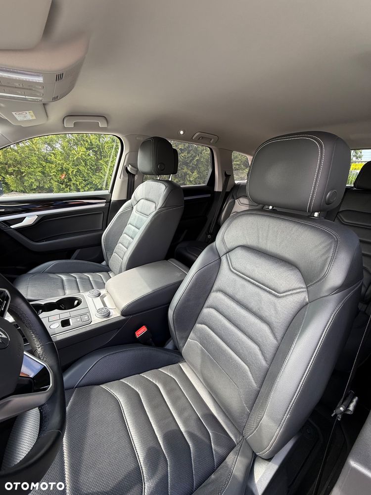 Volkswagen Touareg 3.0 V6 TDI SCR 4Mot - 28