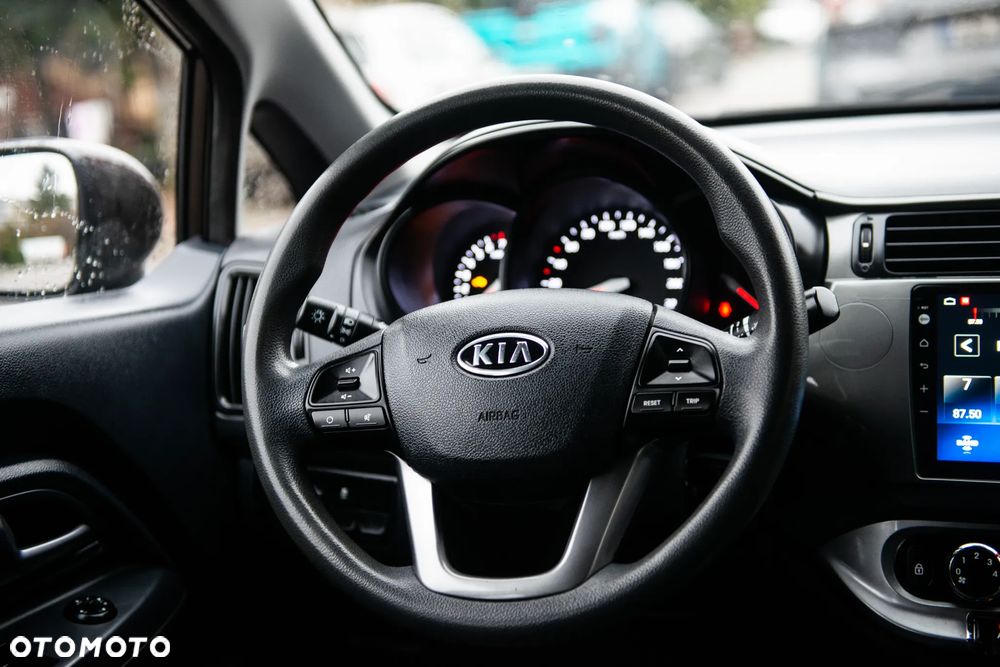 Kia Rio 1.2 Business Line - 29