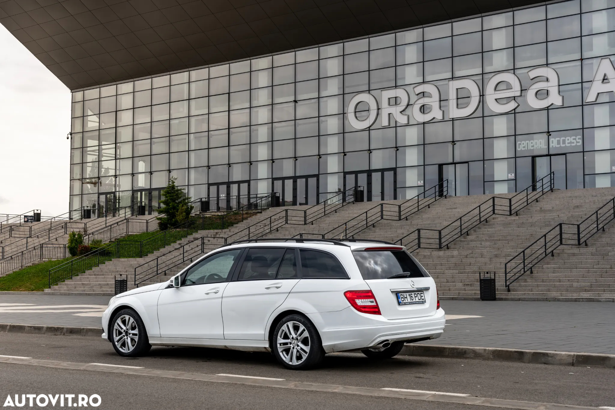 Mercedes-Benz C 220 T CDI DPF BlueEFFICIENCY - 2