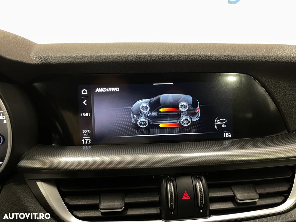 Alfa Romeo Stelvio 2.0 Turbo AWD AT8 Veloce - 20