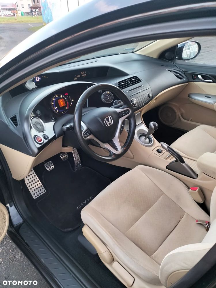Honda Civic 1.8 Sport - 3
