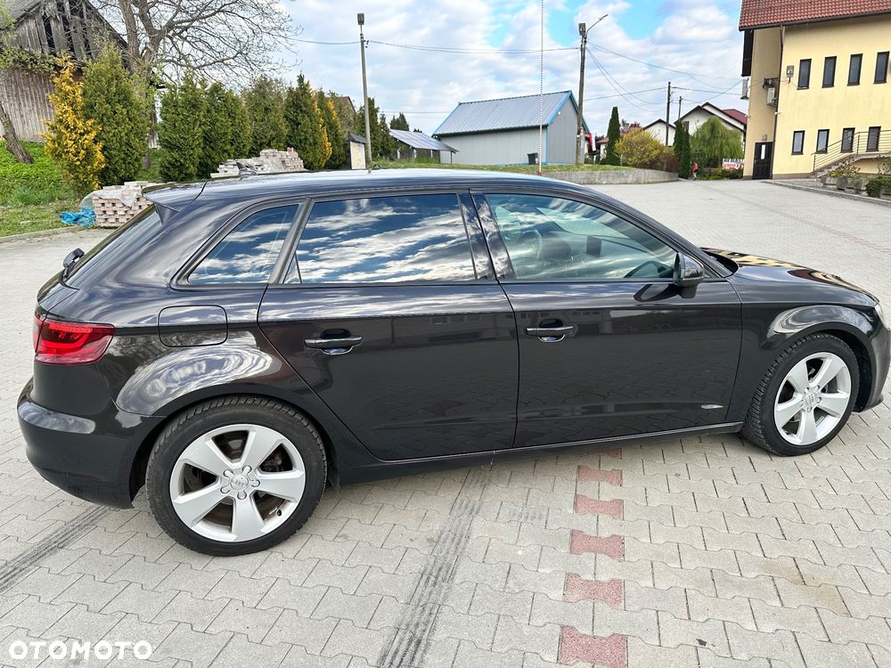 Audi A3 Sportback - 7