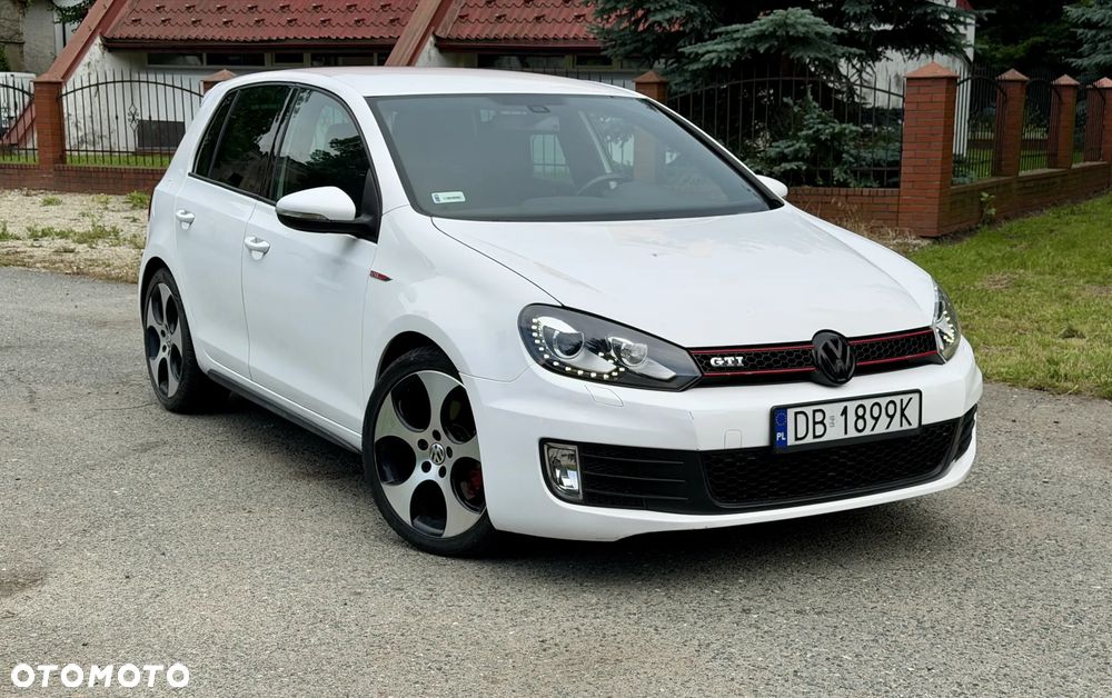 Volkswagen Golf 2.0 TSI GTI DSG - 1