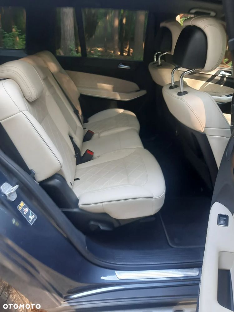 Mercedes-Benz GLS - 10
