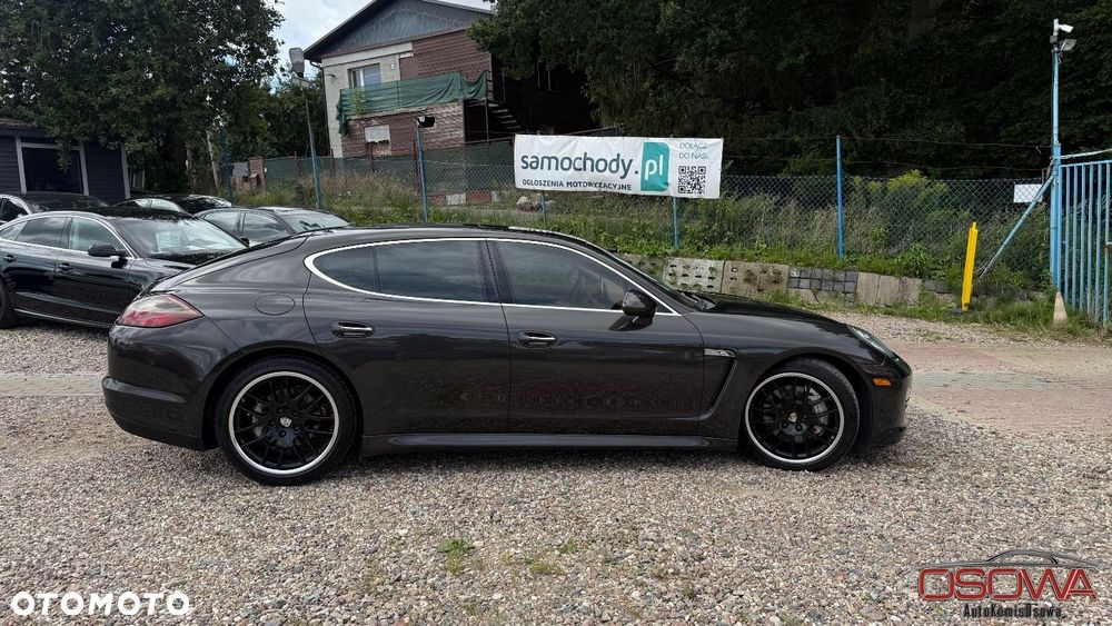 Porsche Panamera - 12