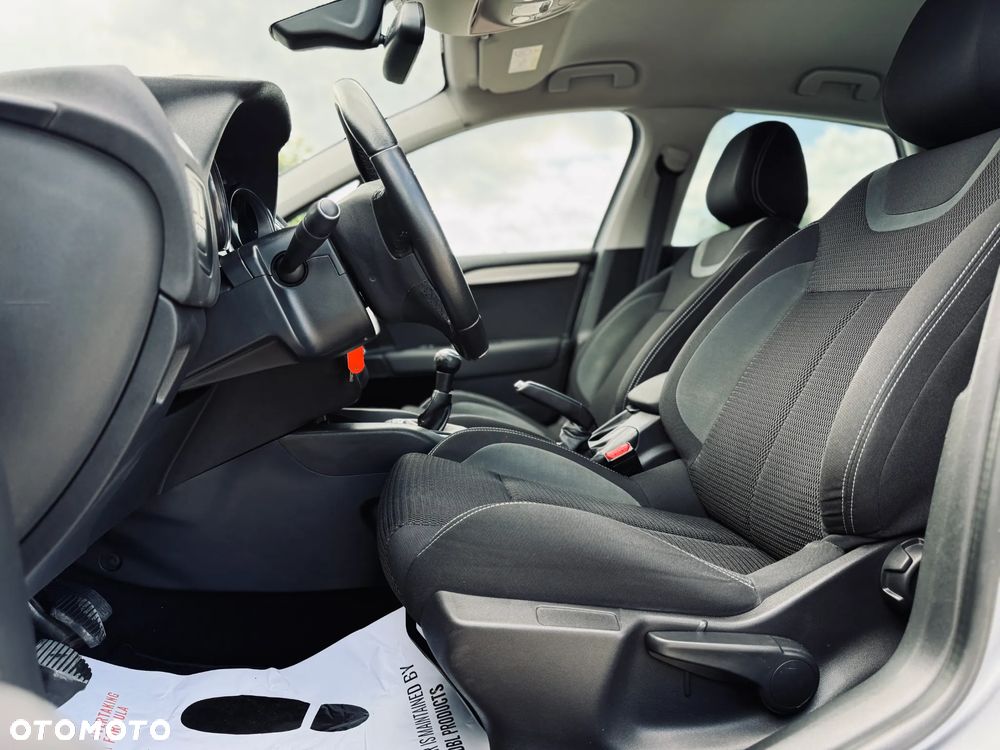 Citroën C4 BlueHDi 100 Business Class - 25
