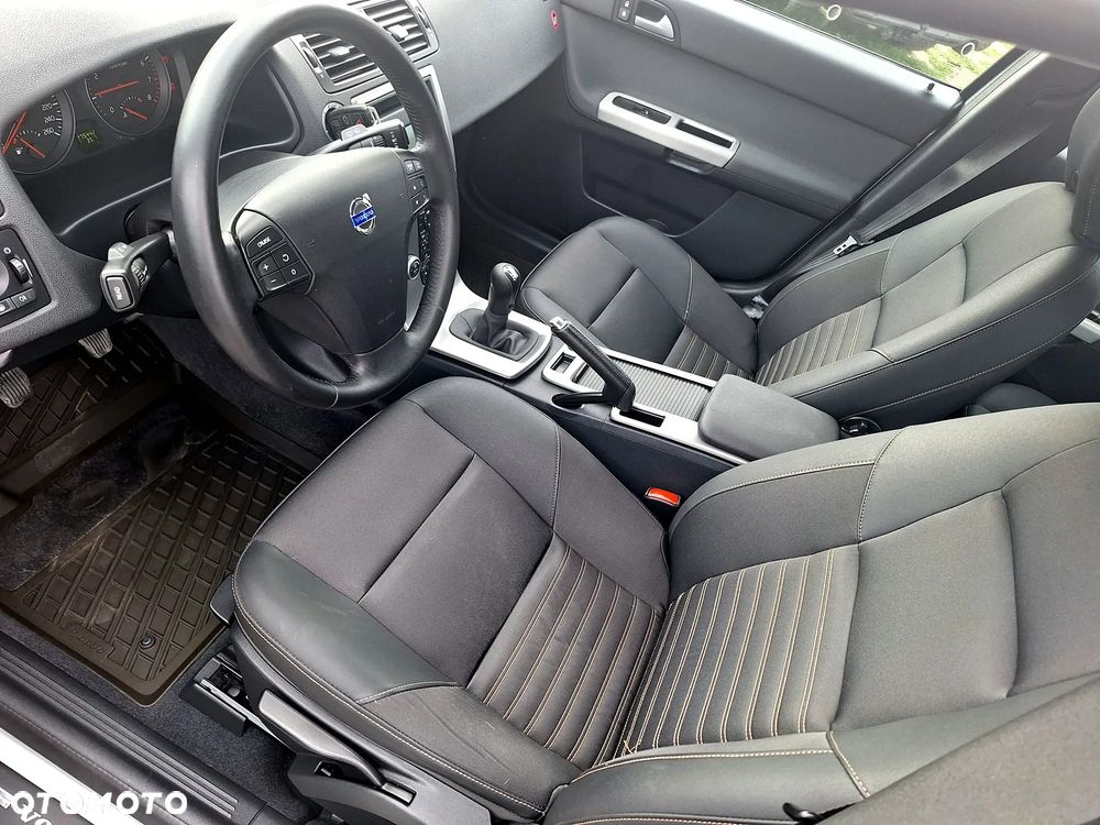 Volvo V50 1.8 Momentum - 20