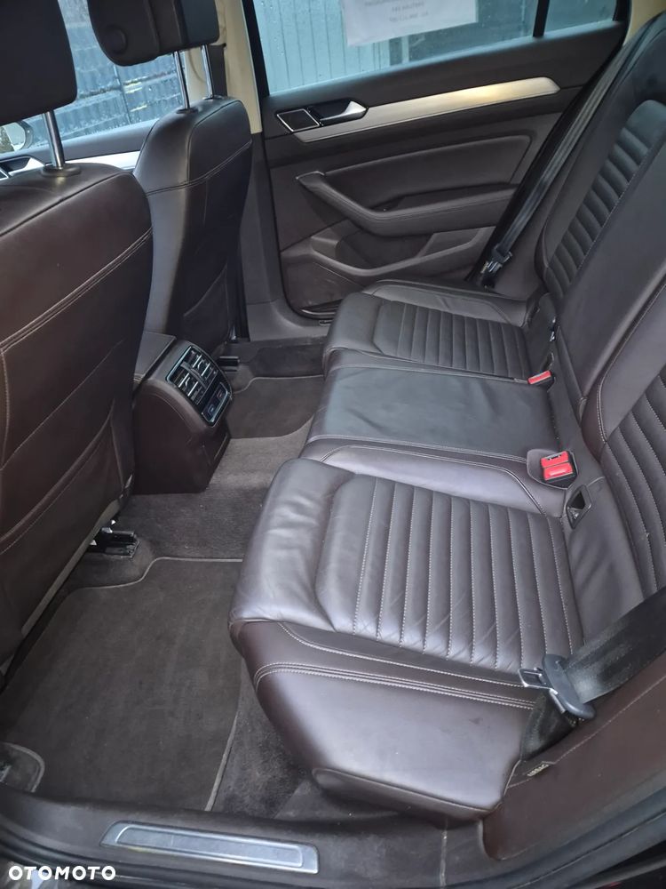Volkswagen Passat 1.8 TSI BMT Highline - 15