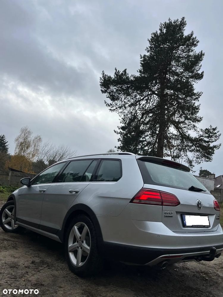 Volkswagen Golf - 3