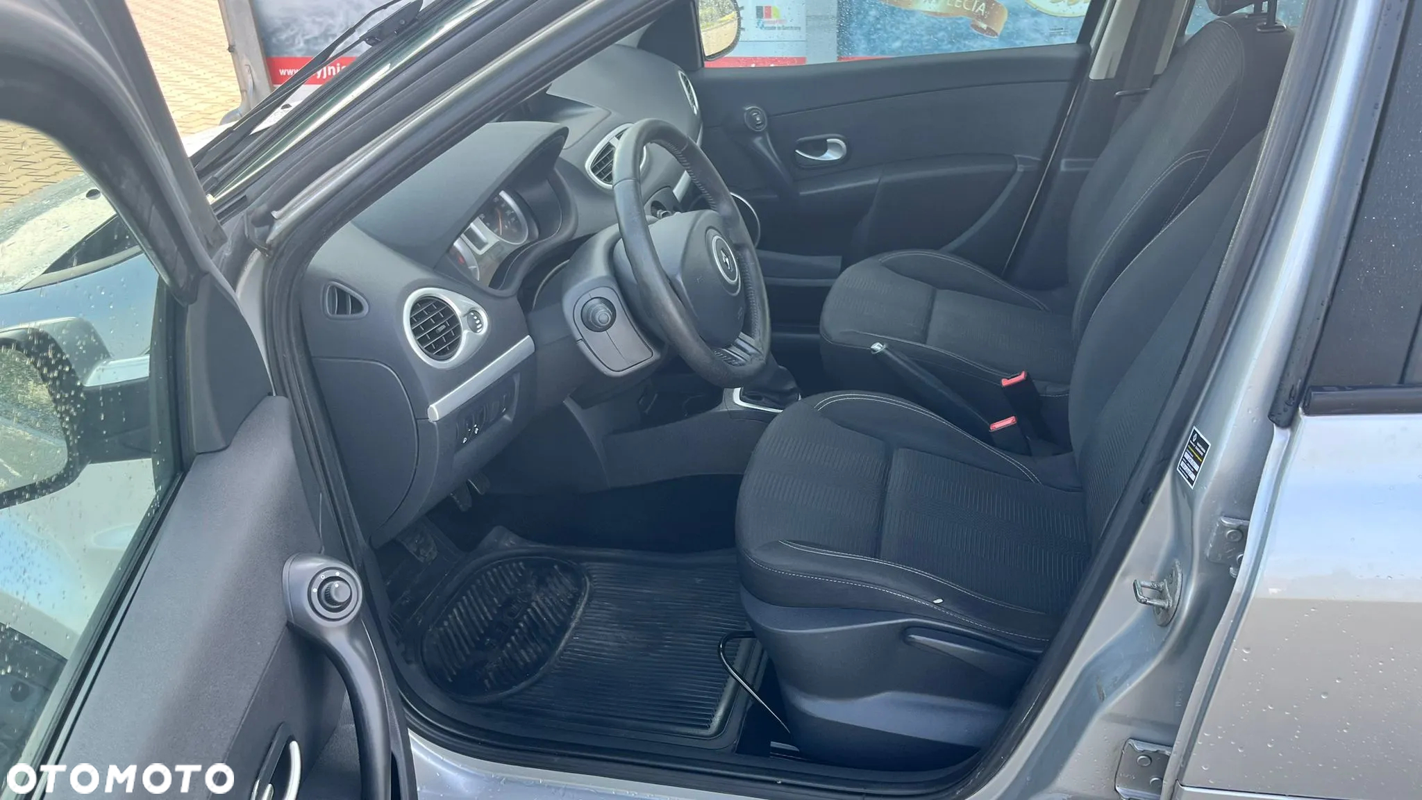 Renault Clio 1.2 16V TCE Alize Euro5 - 12